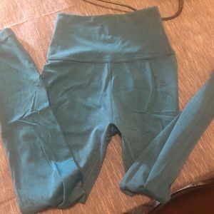 Beyond Yoga Teal Leggings